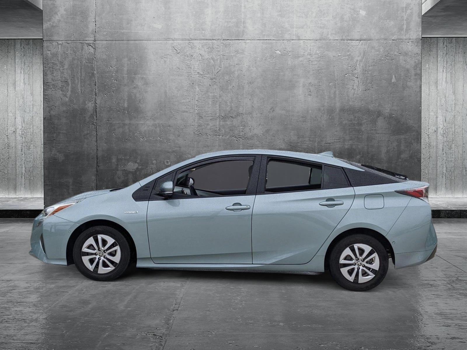 2018 Toyota Prius Vehicle Photo in Davie, FL 33331