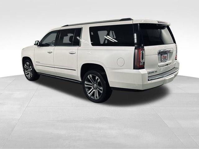 2017 GMC Yukon XL Vehicle Photo in MEDINA, OH 44256-9631