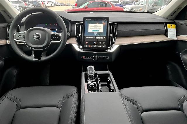 2025 Volvo XC90 Vehicle Photo in Grapevine, TX 76051