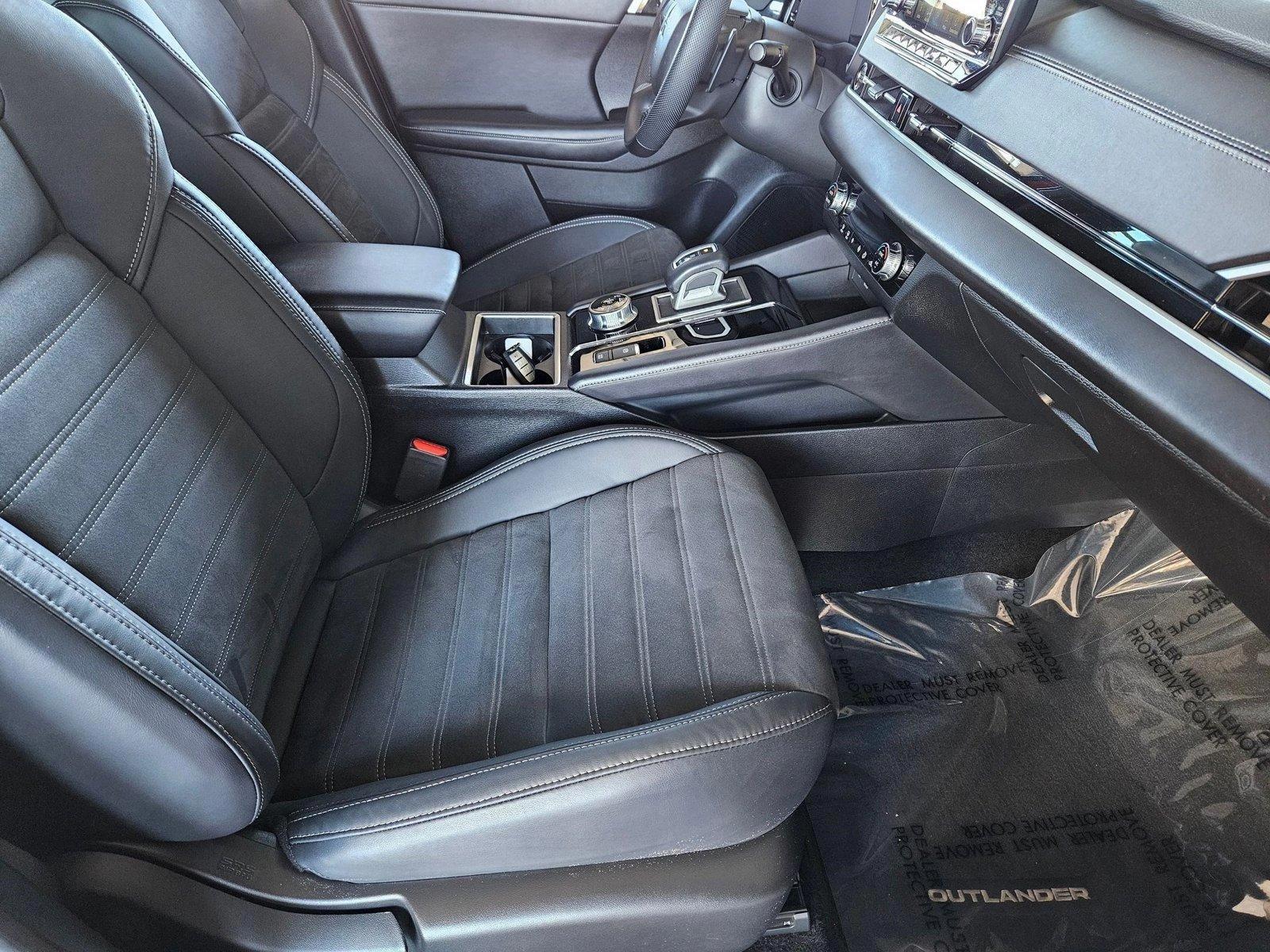 2023 Mitsubishi Outlander Vehicle Photo in Henderson, NV 89014