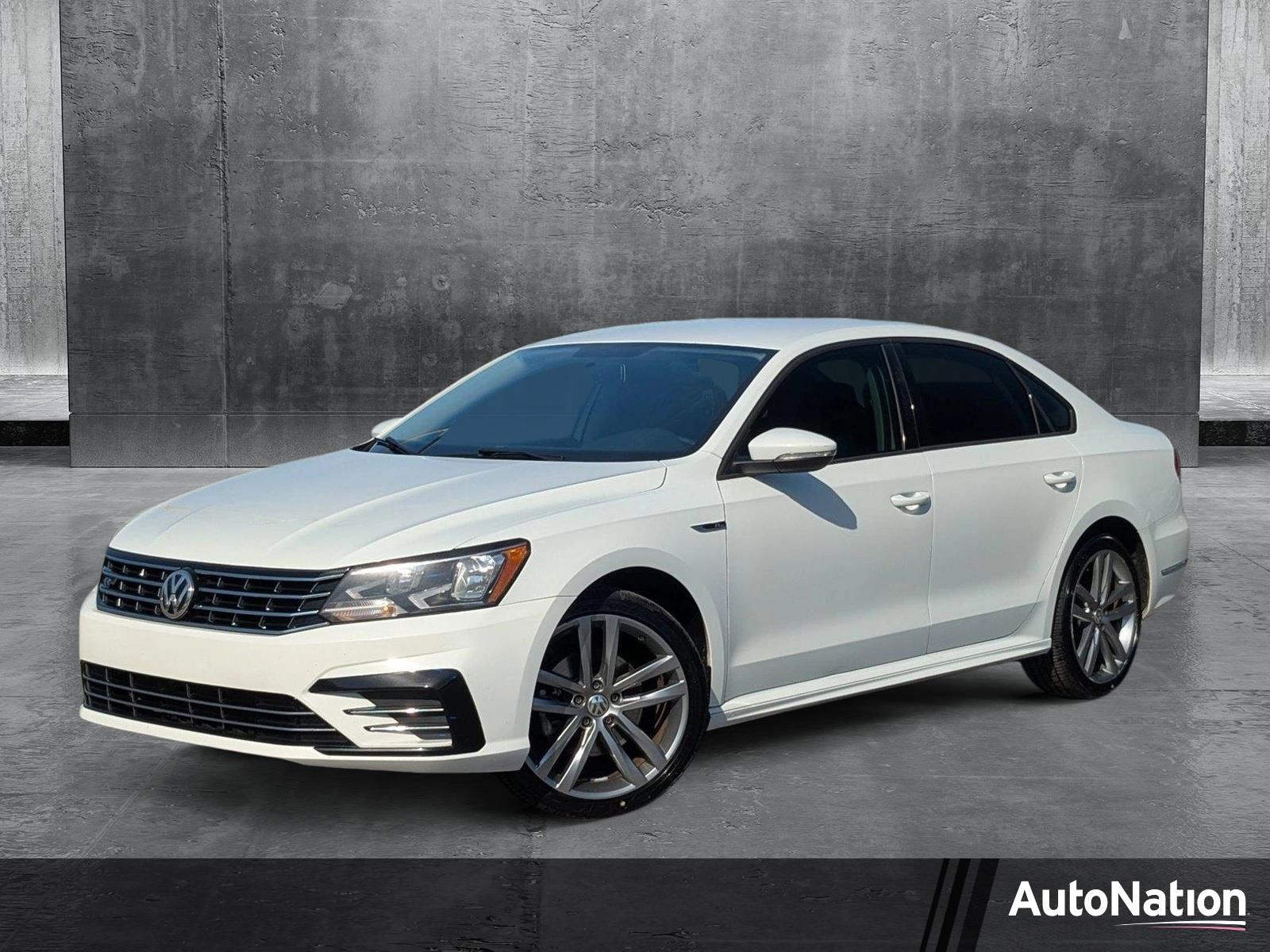 2018 Volkswagen Passat Vehicle Photo in St. Petersburg, FL 33713