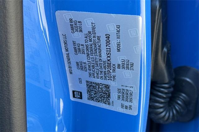 2025 GMC Canyon Vehicle Photo in ELK GROVE, CA 95757-8703