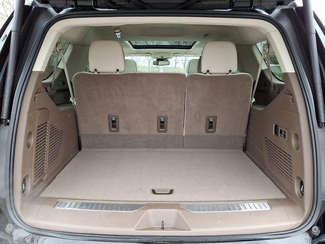 2024 GMC Yukon XL Vehicle Photo in PAWLING, NY 12564-3219