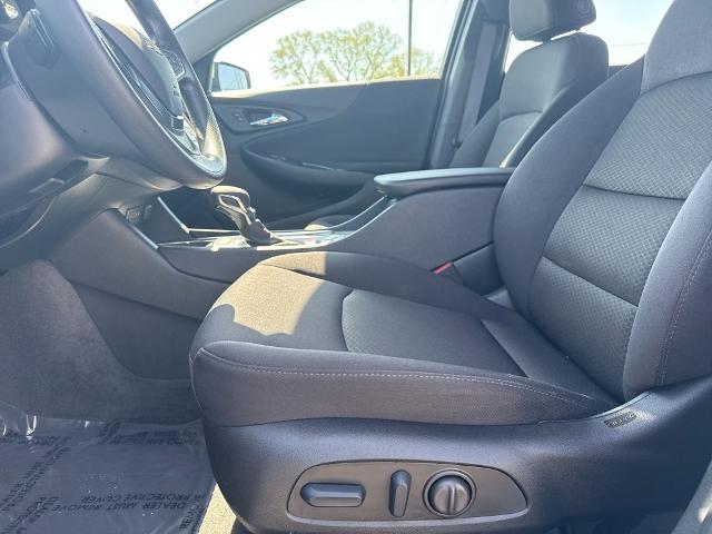 2025 Chevrolet Malibu Vehicle Photo in MANHATTAN, KS 66502-5036