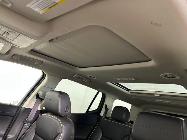 2023 GMC Acadia Vehicle Photo in MEDINA, OH 44256-9631