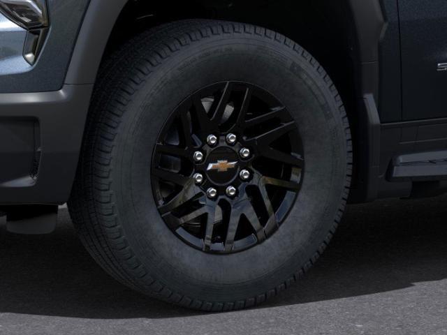 2025 Chevrolet Silverado EV Vehicle Photo in MASSENA, NY 13662-2255