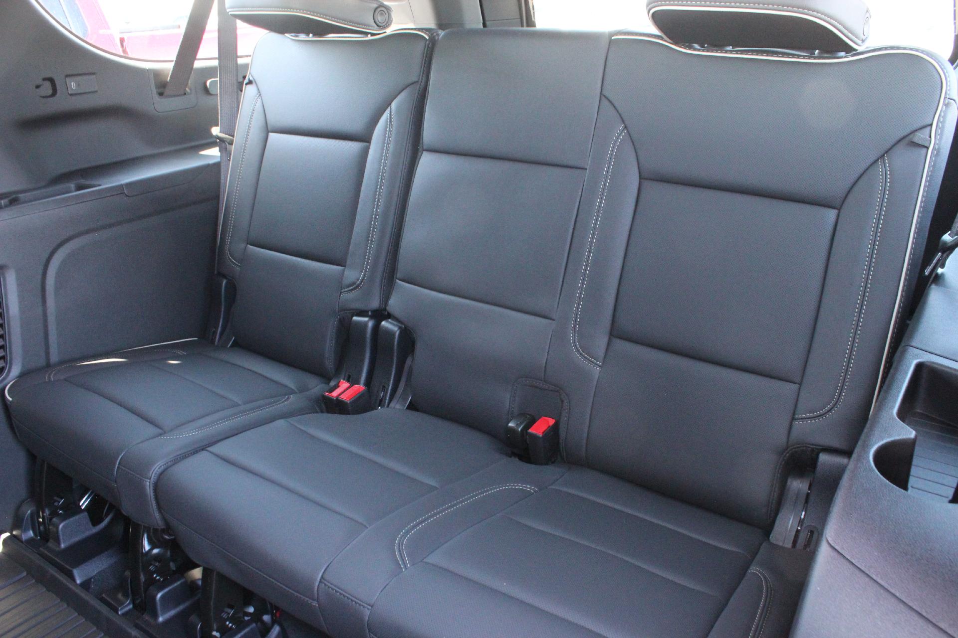2025 GMC Yukon XL Vehicle Photo in AURORA, CO 80012-4011