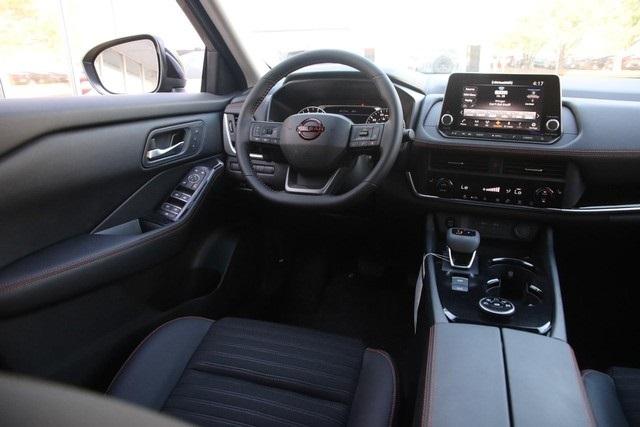 2025 Nissan Rogue Vehicle Photo in Hazelwood, MO 63042