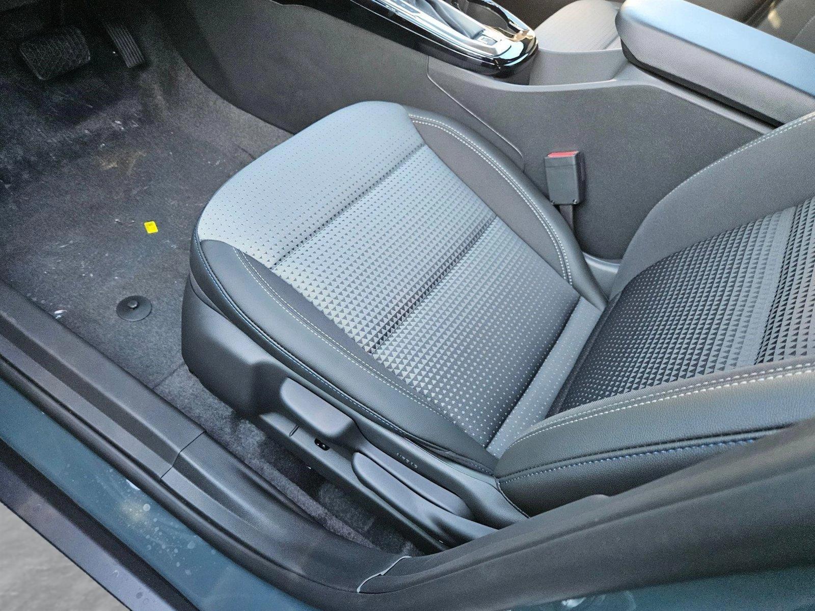 2025 Chevrolet Trax Vehicle Photo in GREENACRES, FL 33463-3207