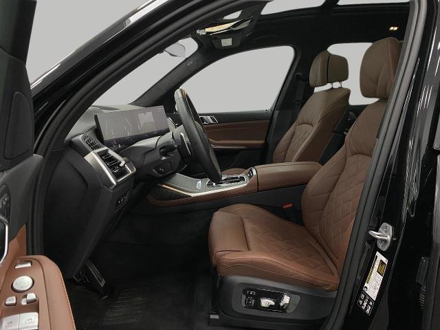 2025 BMW X7 xDrive40i Vehicle Photo in Appleton, WI 54913
