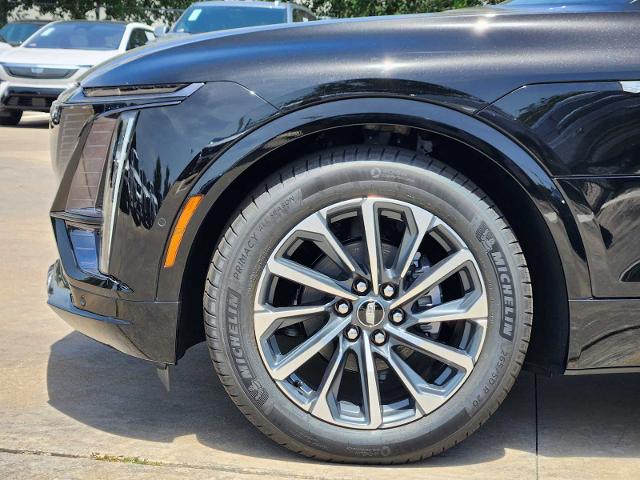2025 Cadillac LYRIQ Vehicle Photo in HOUSTON, TX 77079