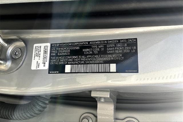 2025 Volvo XC60 Plug-In Hybrid Vehicle Photo in Houston, TX 77007