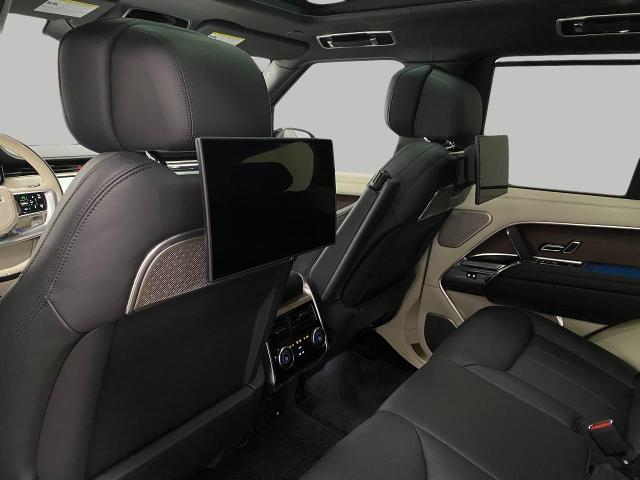 2024 Range Rover Vehicle Photo in Appleton, WI 54913