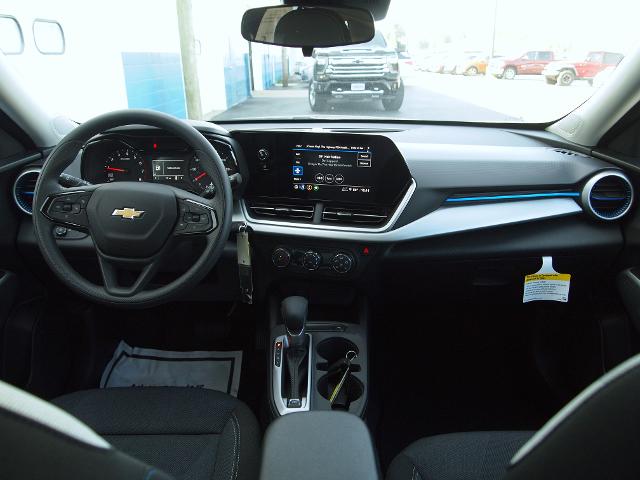 2025 Chevrolet Trax Vehicle Photo in MADISON, IN 47250-1611