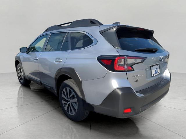 2025 Subaru Outback Vehicle Photo in Green Bay, WI 54304