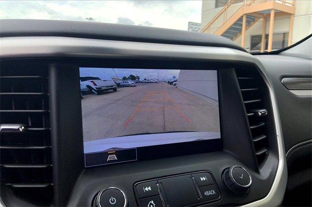 2023 GMC Acadia Vehicle Photo in TOPEKA, KS 66609-0000