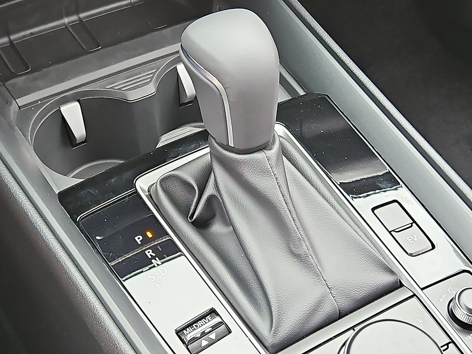 2025 Mazda CX-50 Hybrid Vehicle Photo in Trevose, PA 19053