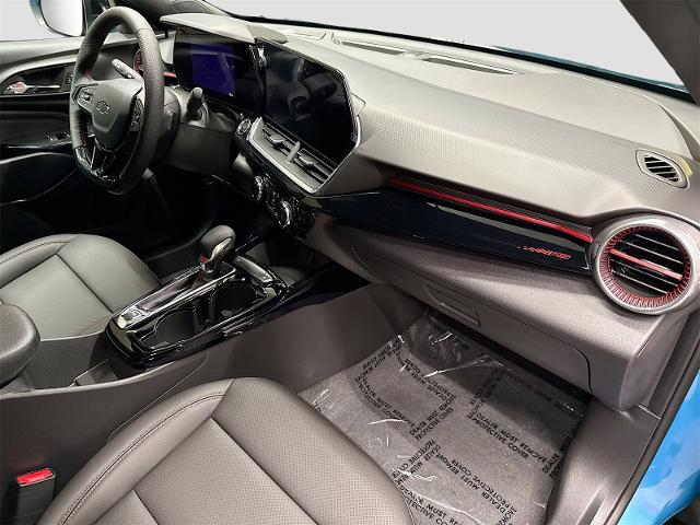 2025 Chevrolet Trax Vehicle Photo in EVERETT, WA 98203-5662