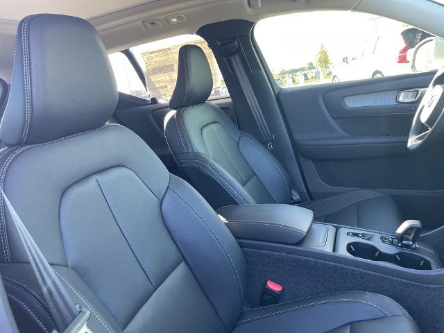 2025 Volvo XC40 Vehicle Photo in Grapevine, TX 76051