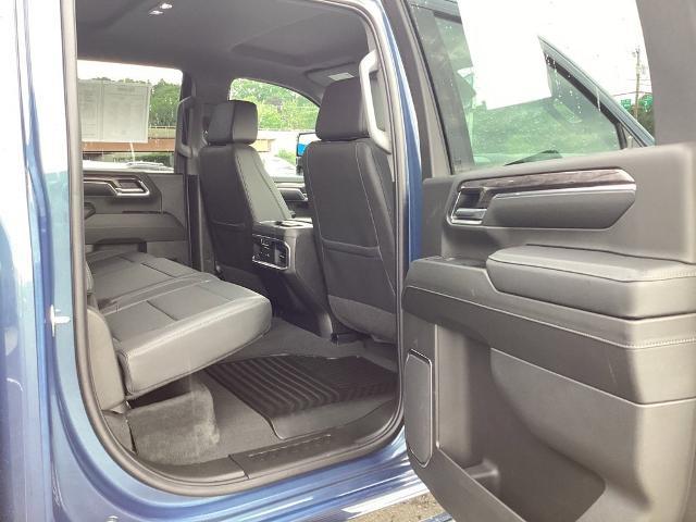 2024 Chevrolet Silverado 3500 HD Vehicle Photo in GARDNER, MA 01440-3110
