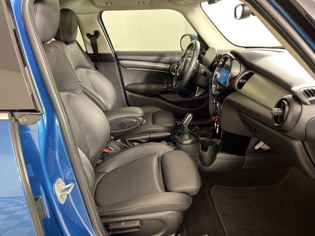 2024 MINI Hardtop 4 Door Vehicle Photo in PHOENIX, AZ 85014-3381