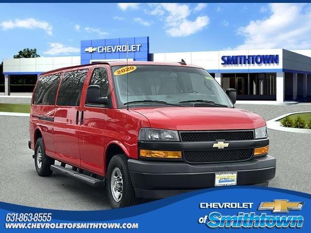 2020 Chevrolet Express Passenger 3500 Vehicle Photo in SAINT JAMES, NY 11780-3219