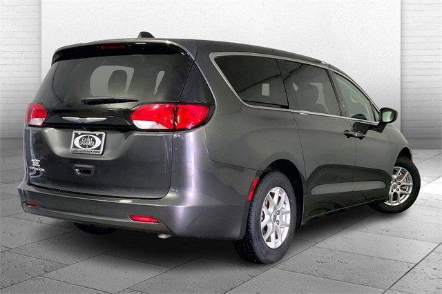 2023 Chrysler Voyager Vehicle Photo in INDEPENDENCE, MO 64055-1314