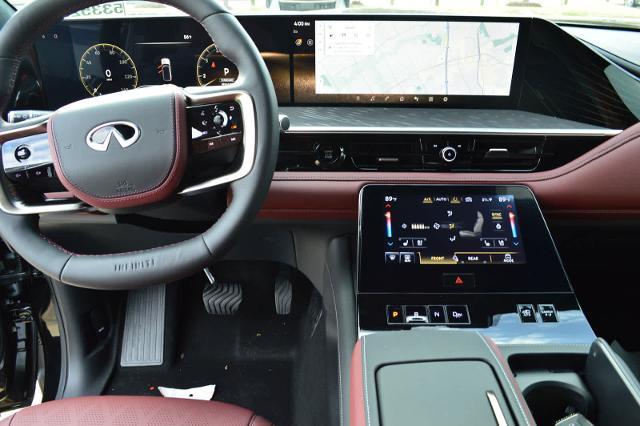 2025 INFINITI QX80 Vehicle Photo in Houston, TX 77090