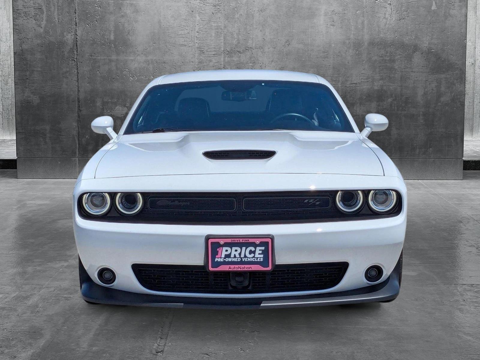 2023 Dodge Challenger Vehicle Photo in Valencia, CA 91355