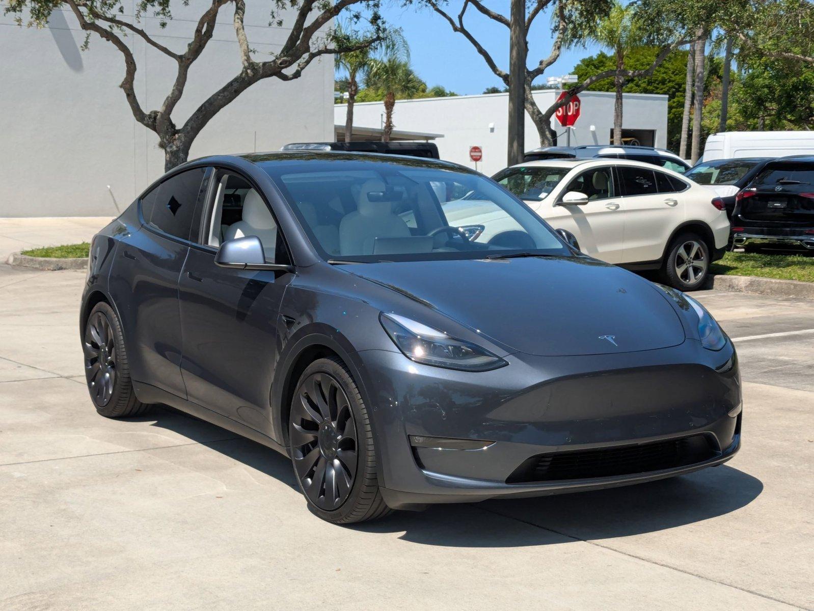 2022 Tesla Model Y Vehicle Photo in Coconut Creek, FL 33073