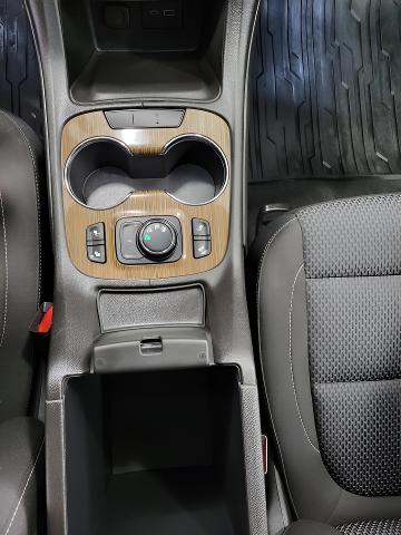 2023 GMC Acadia Vehicle Photo in NEENAH, WI 54956-2243
