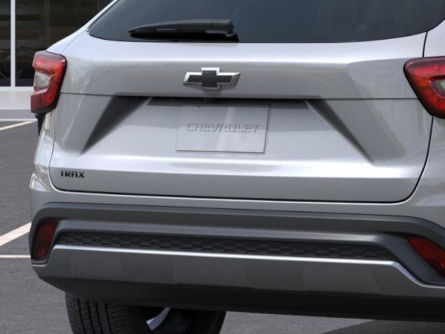 2025 Chevrolet Trax Vehicle Photo in Roslyn, NY 11576