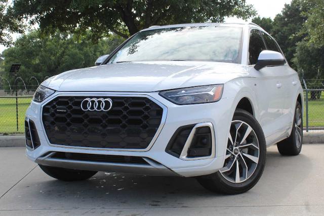2022 Audi Q5 Vehicle Photo in HOUSTON, TX 77090