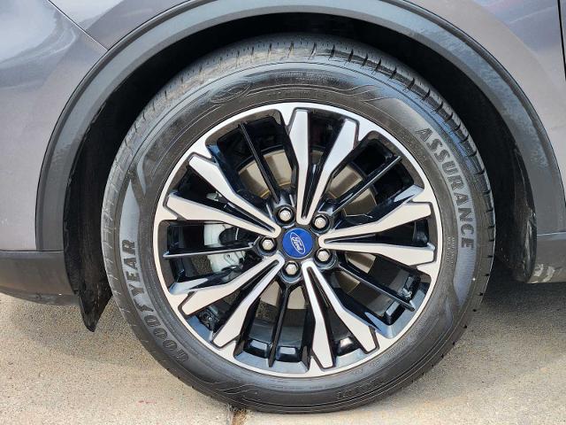 2021 Ford Escape Vehicle Photo in DALLAS, TX 75209