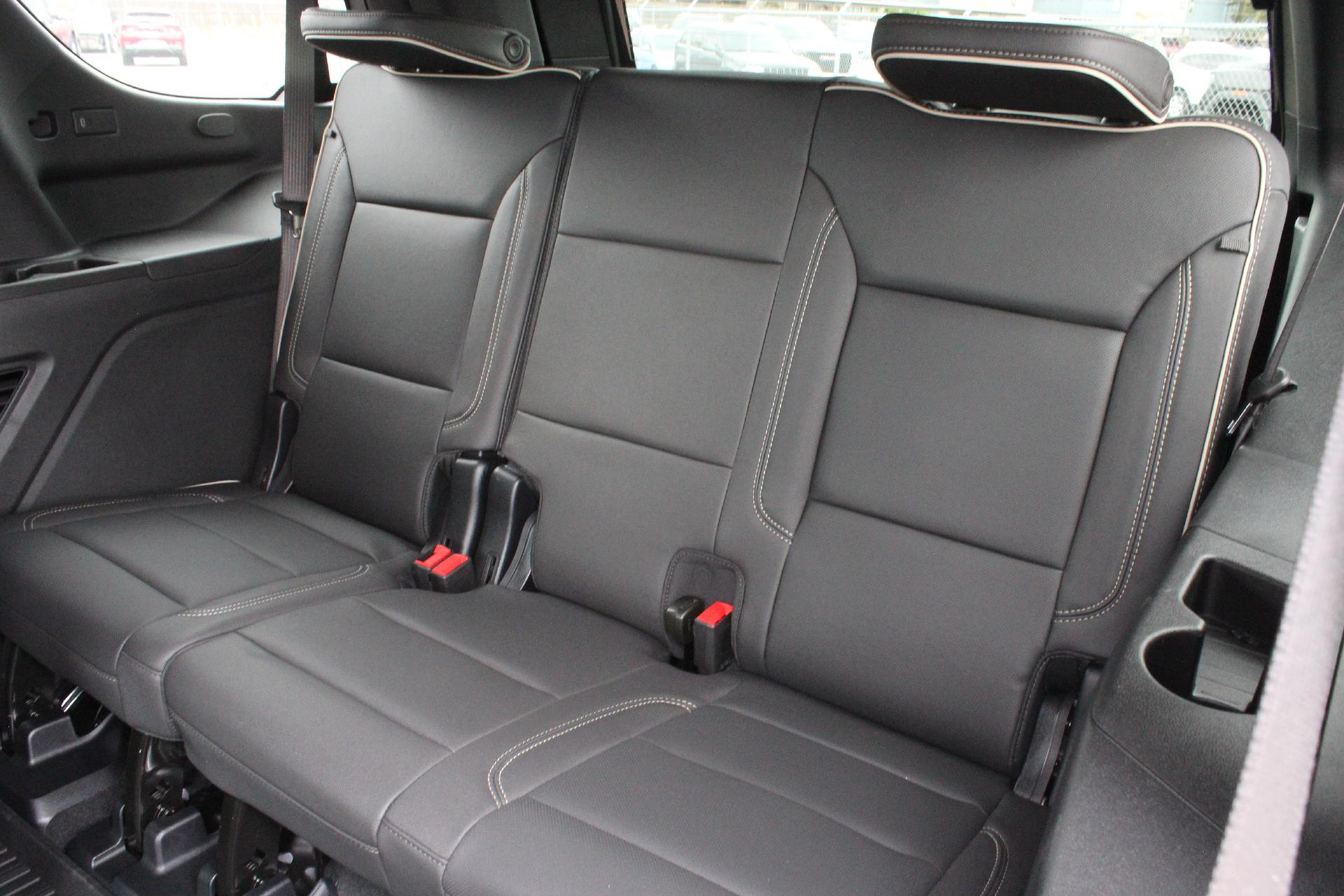 2025 GMC Yukon Vehicle Photo in AURORA, CO 80012-4011