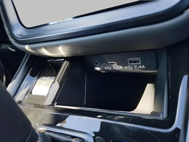 2025 Subaru Outback Vehicle Photo in Green Bay, WI 54304
