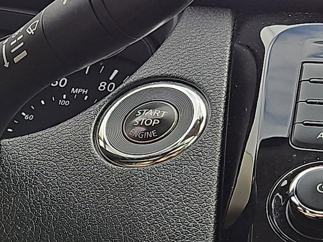 2018 Nissan Rogue Vehicle Photo in TREVOSE, PA 19053-4984