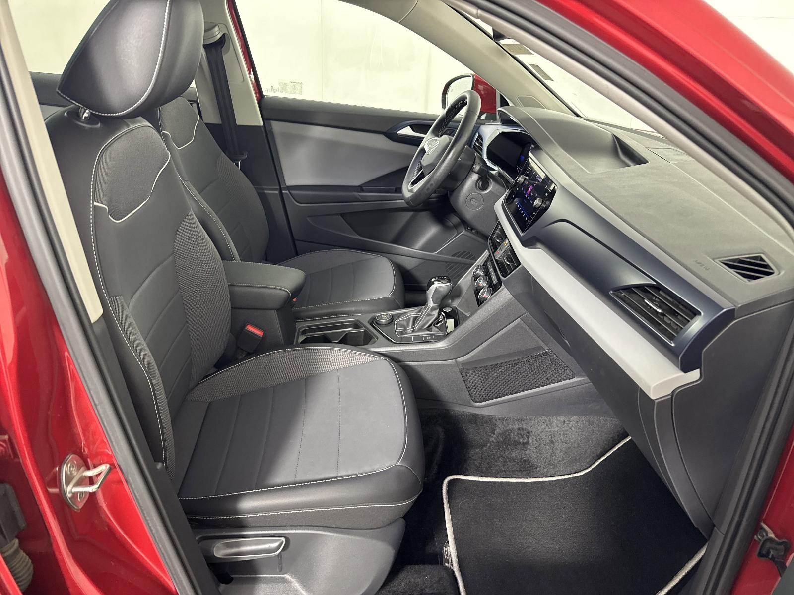 2023 Volkswagen Taos Vehicle Photo in GEORGETOWN, TX 78626-7508