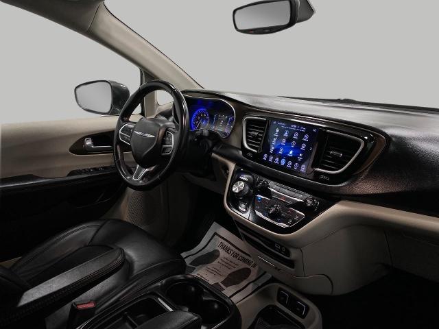 2017 Chrysler Pacifica Vehicle Photo in Appleton, WI 54913