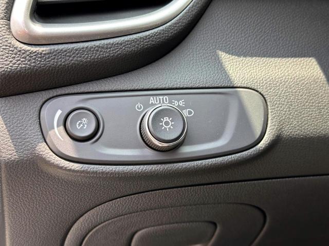 2022 Chevrolet Trax Vehicle Photo in Roslyn, NY 11576
