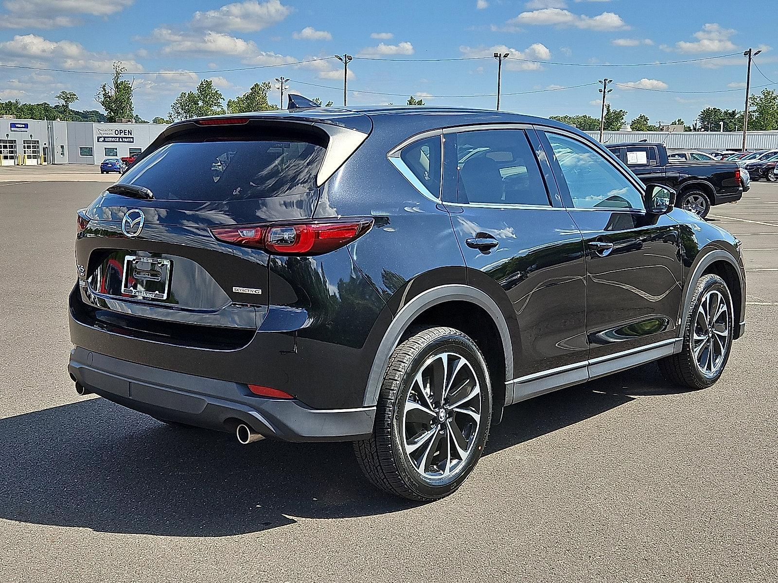 2022 Mazda CX-5 Vehicle Photo in Trevose, PA 19053