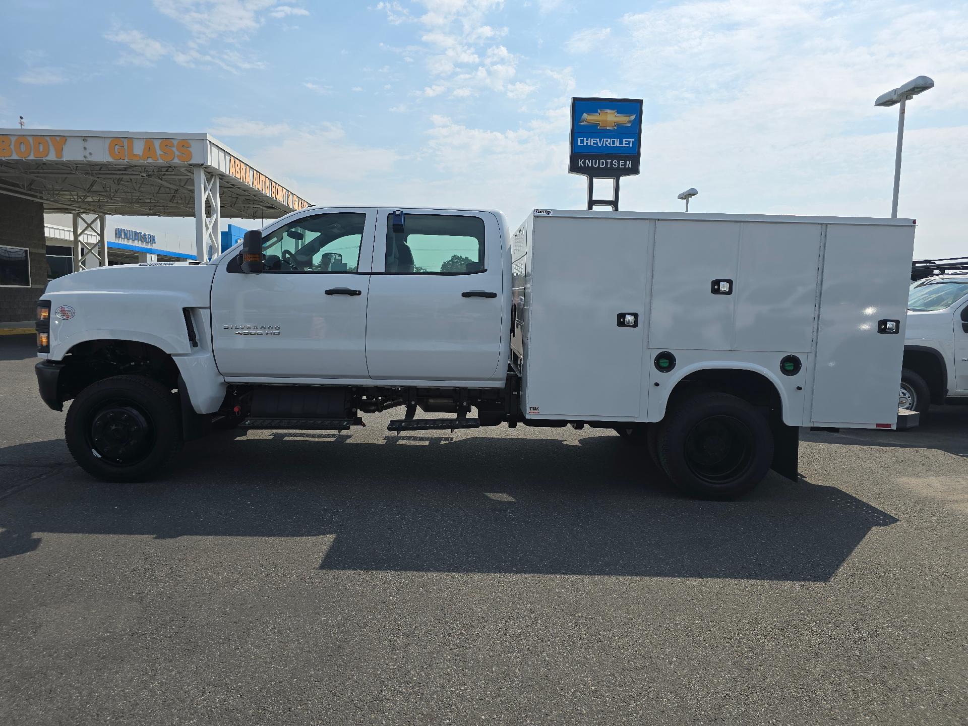 2024 Chevrolet Silverado 4500 HD Vehicle Photo in POST FALLS, ID 83854-5365