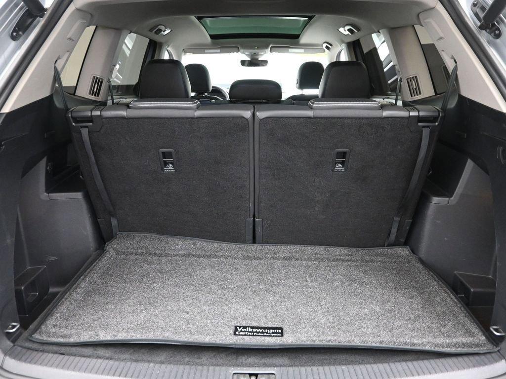 2023 Volkswagen Atlas Vehicle Photo in Marion, IA 52302