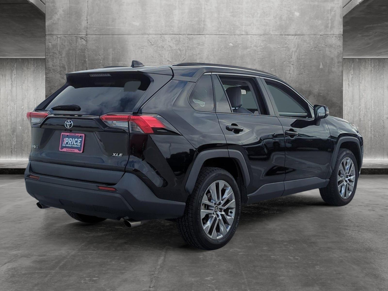 2020 Toyota RAV4 Vehicle Photo in Ft. Myers, FL 33907