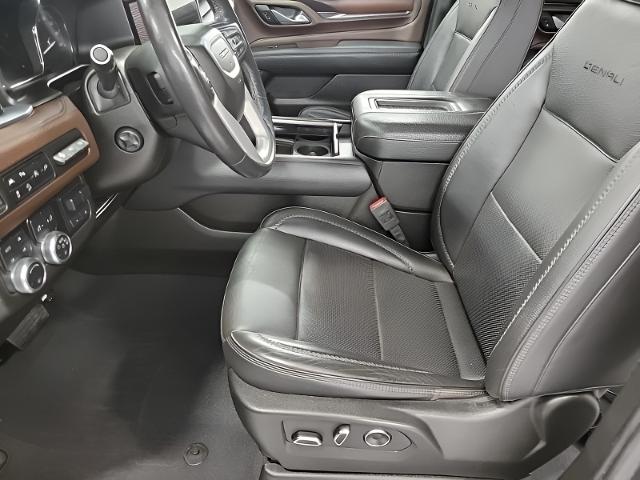 2021 GMC Yukon XL Vehicle Photo in GREEN BAY, WI 54303-3330