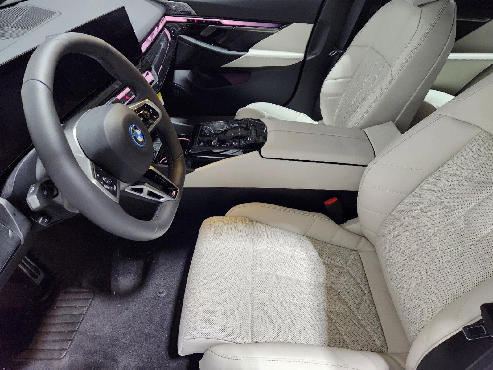 2025 BMW i5 Vehicle Photo in GRAPEVINE, TX 76051