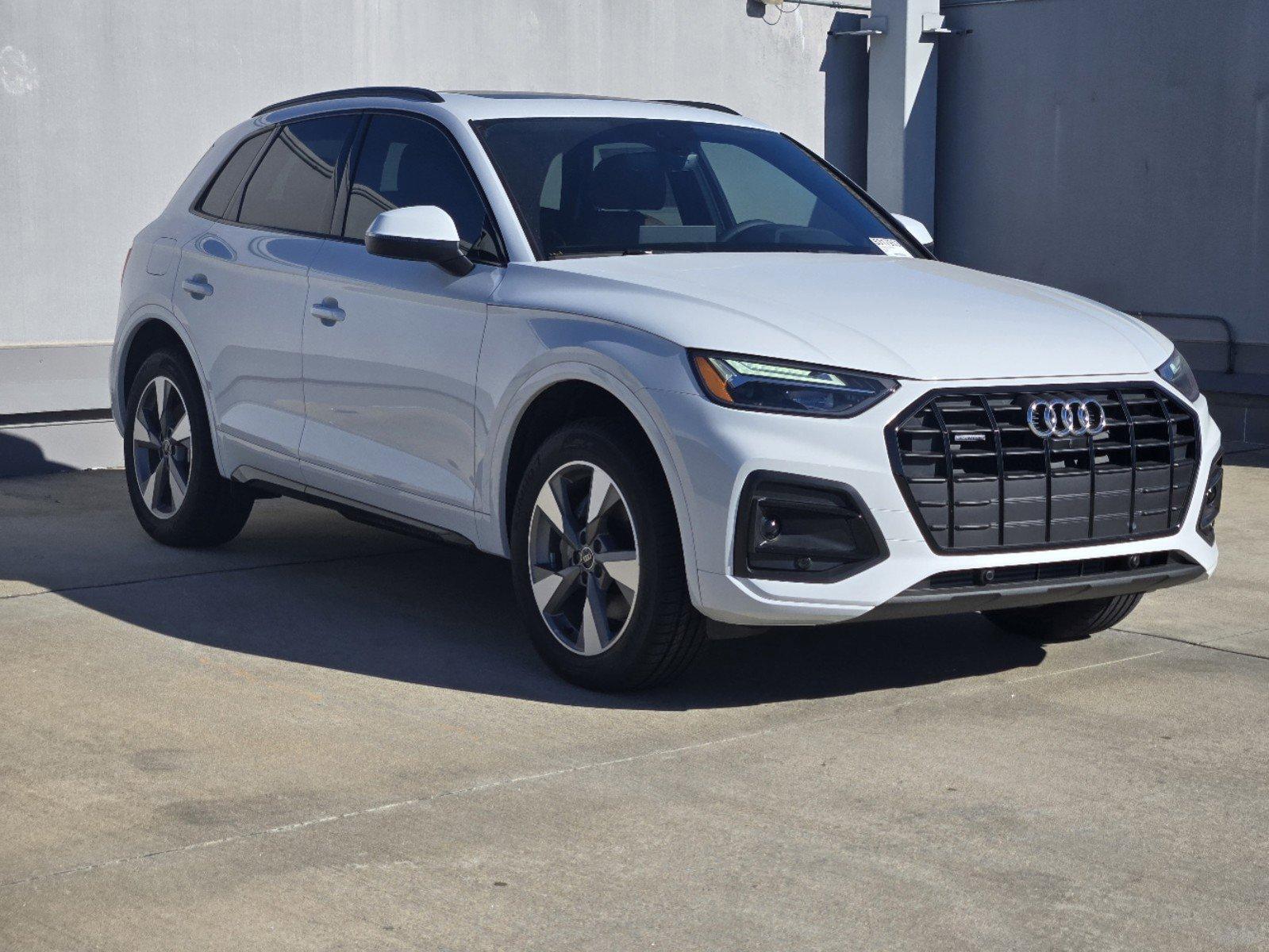 2025 Audi Q5 Vehicle Photo in SUGAR LAND, TX 77478