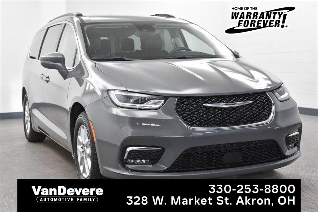 2022 Chrysler Pacifica Vehicle Photo in AKRON, OH 44303-2185