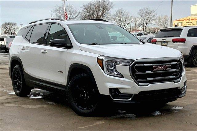 2022 GMC Terrain Vehicle Photo in TOPEKA, KS 66609-0000
