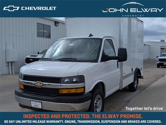 2024 Chevrolet Express Commercial Cutaway Vehicle Photo in ENGLEWOOD, CO 80113-6708